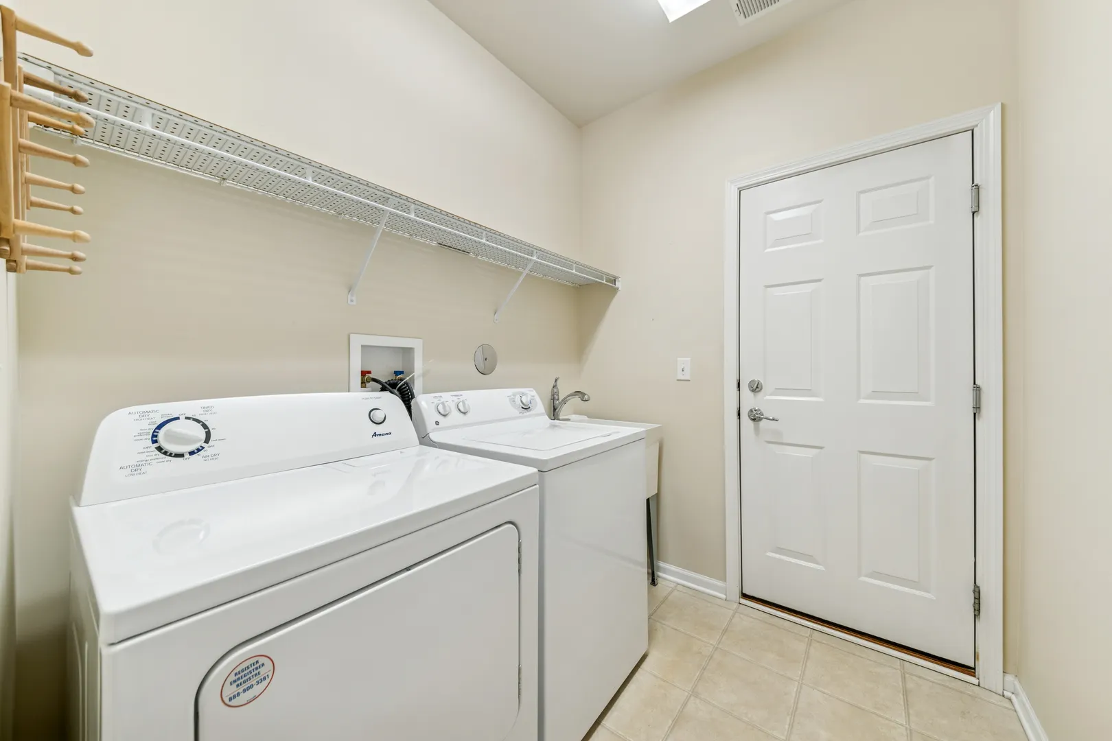 2864 Edgewater Drive IL