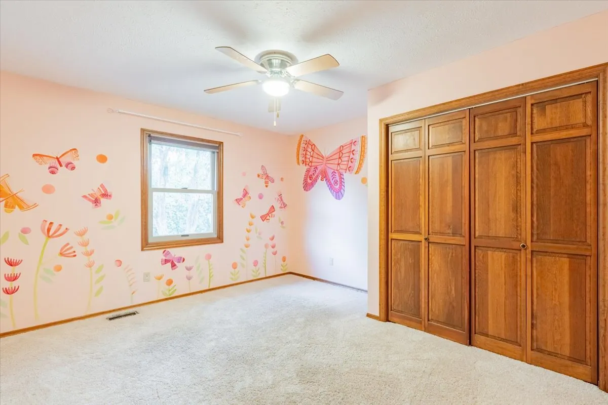10 Inverness Drive IL