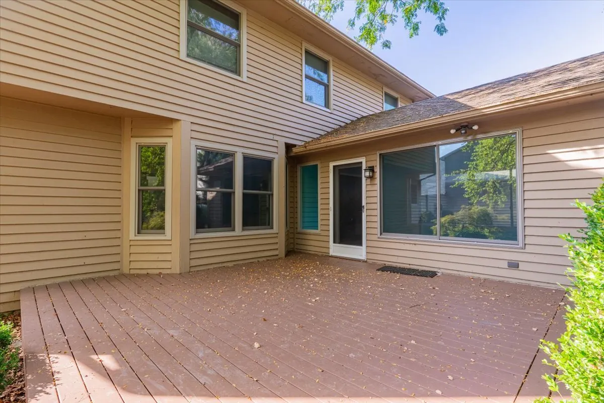 10 Inverness Drive IL