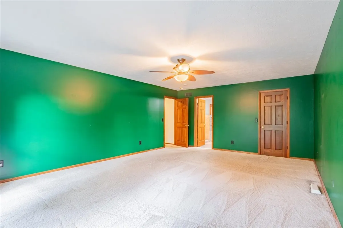 10 Inverness Drive IL
