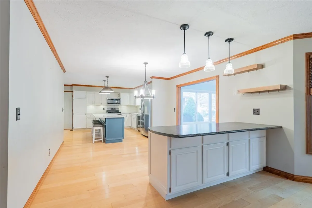 10 Inverness Drive IL