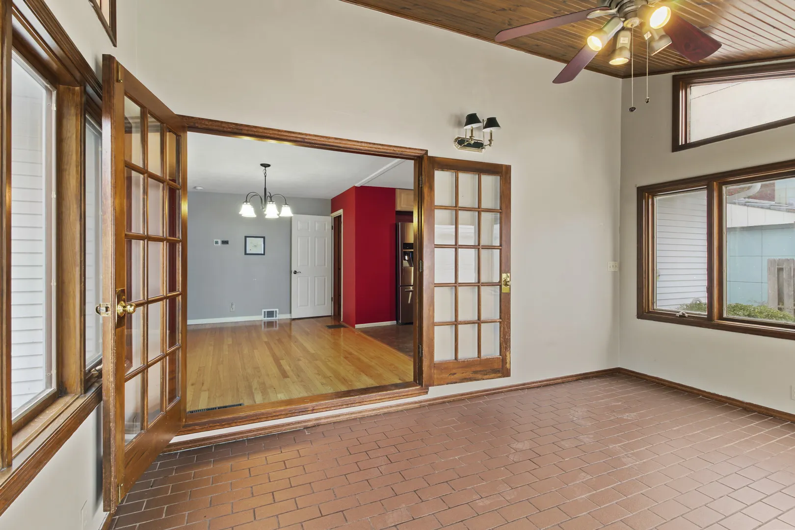 1208 W William Street IL