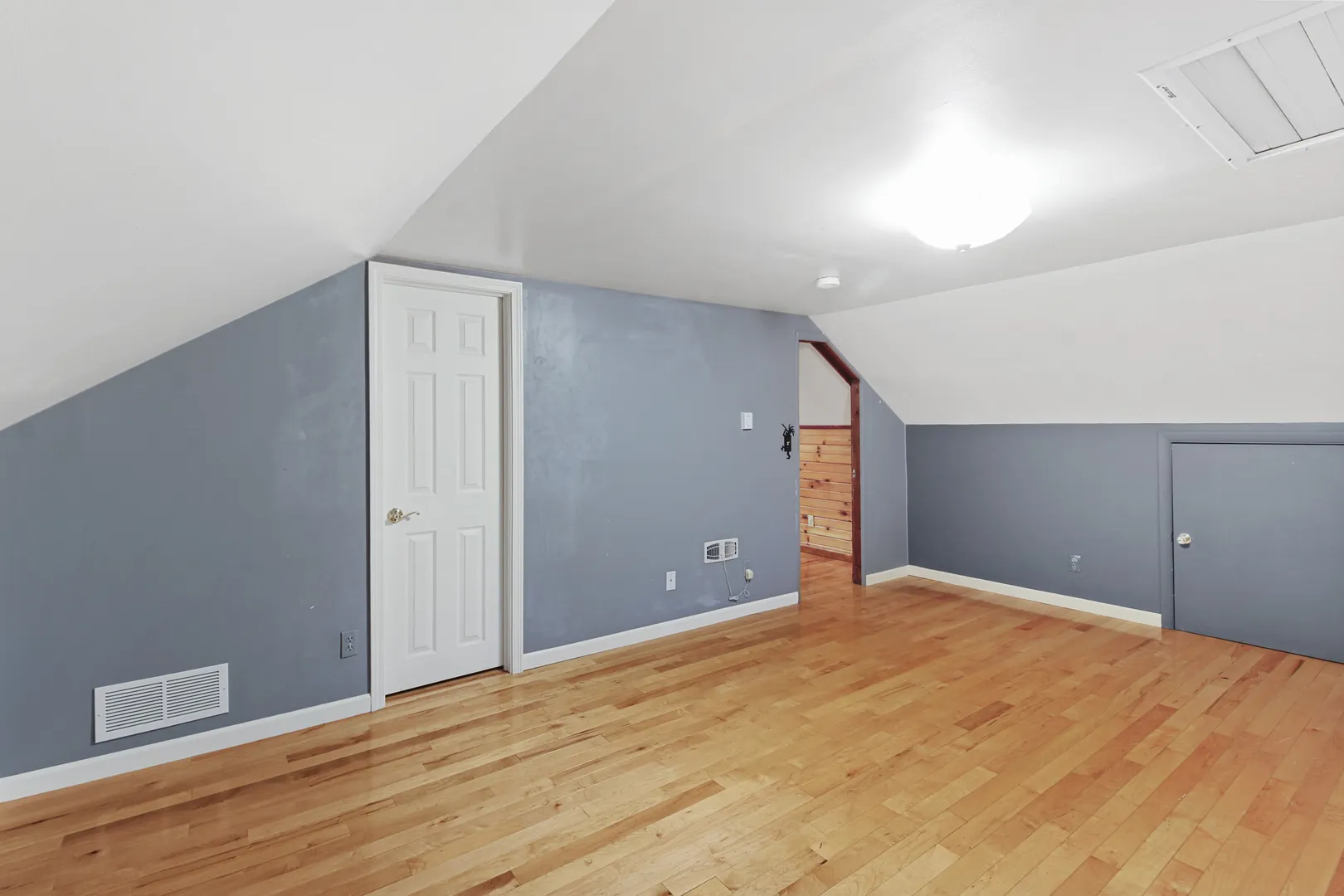 1208 W William Street IL