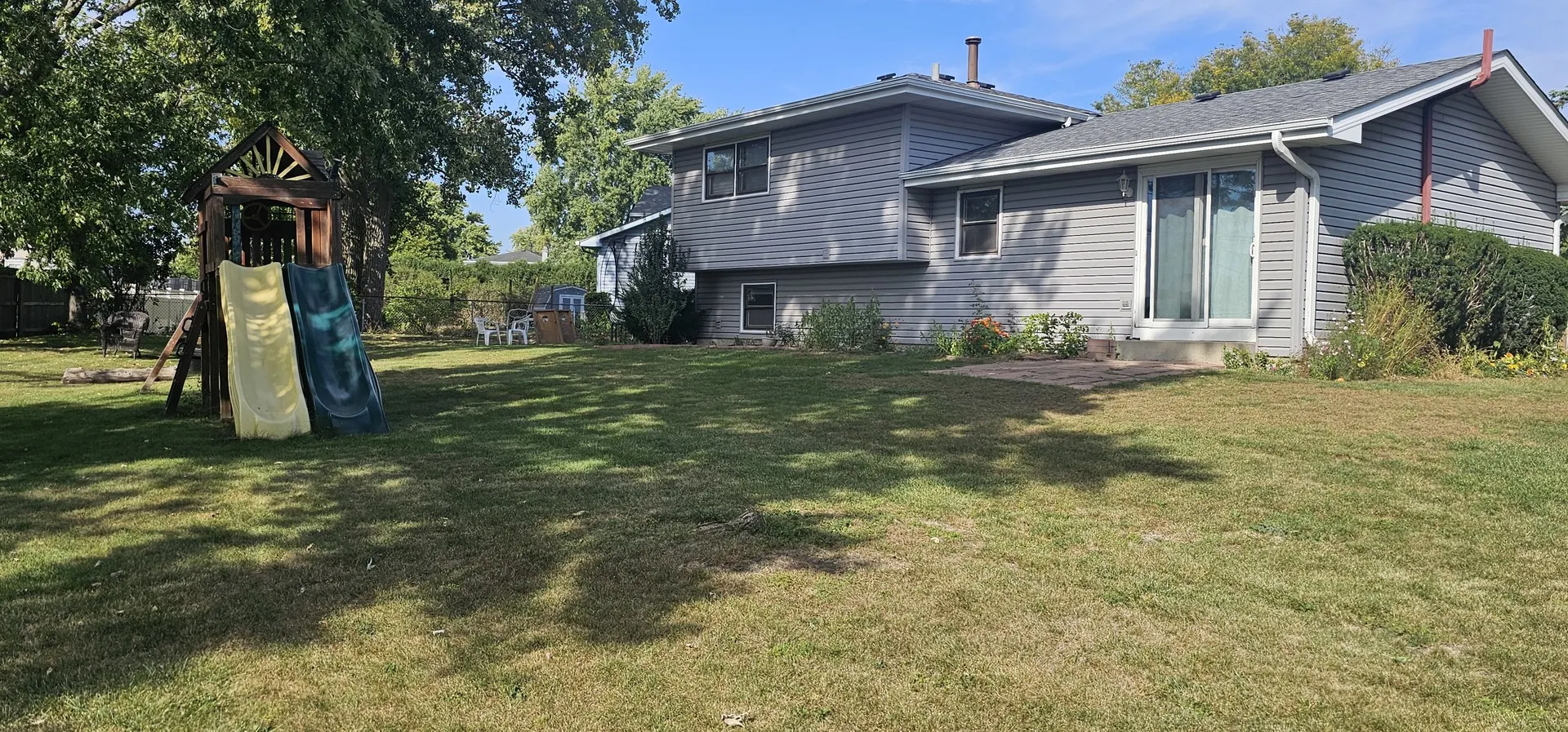 736 Tama Court IL