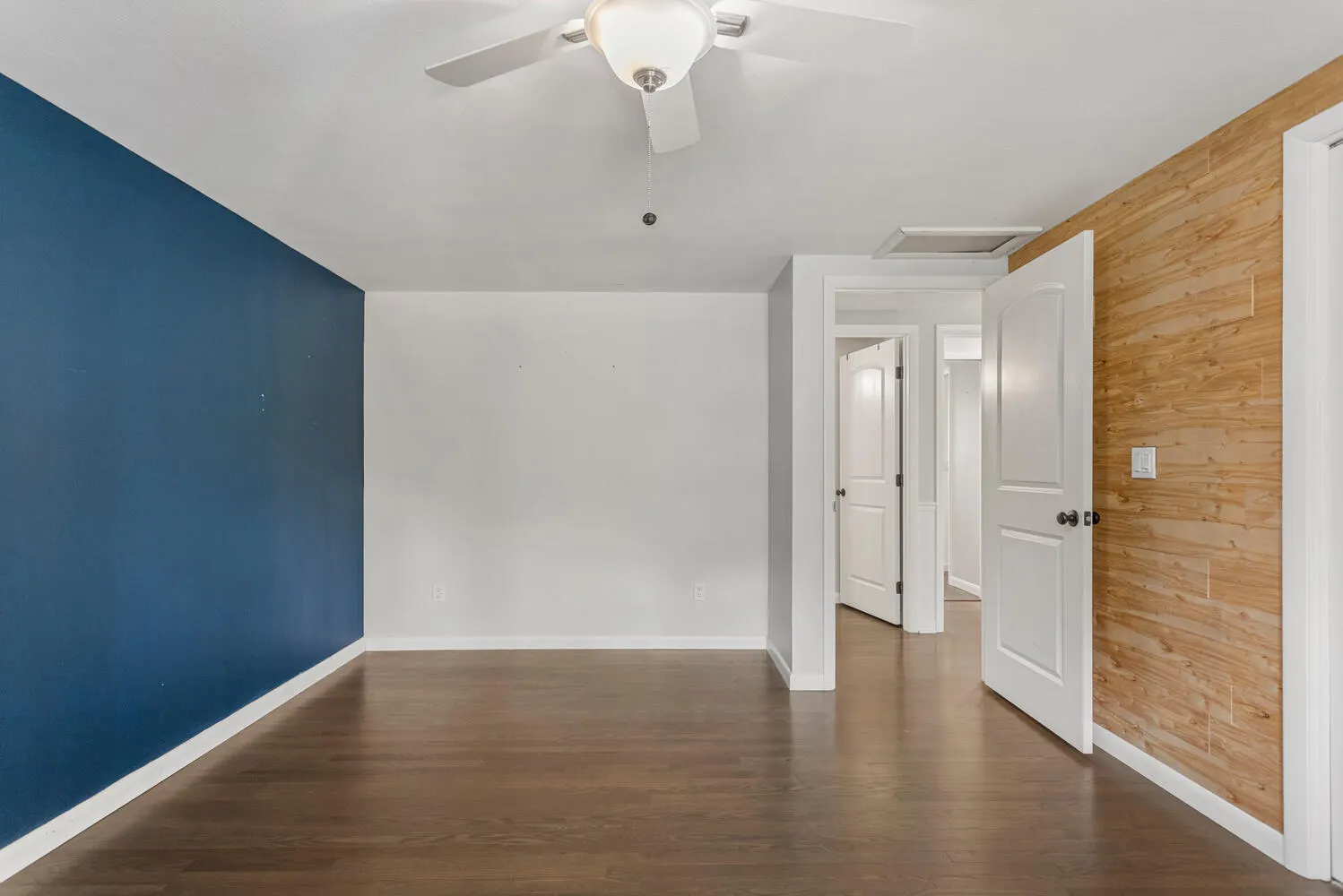 411 Crestwood Drive IL