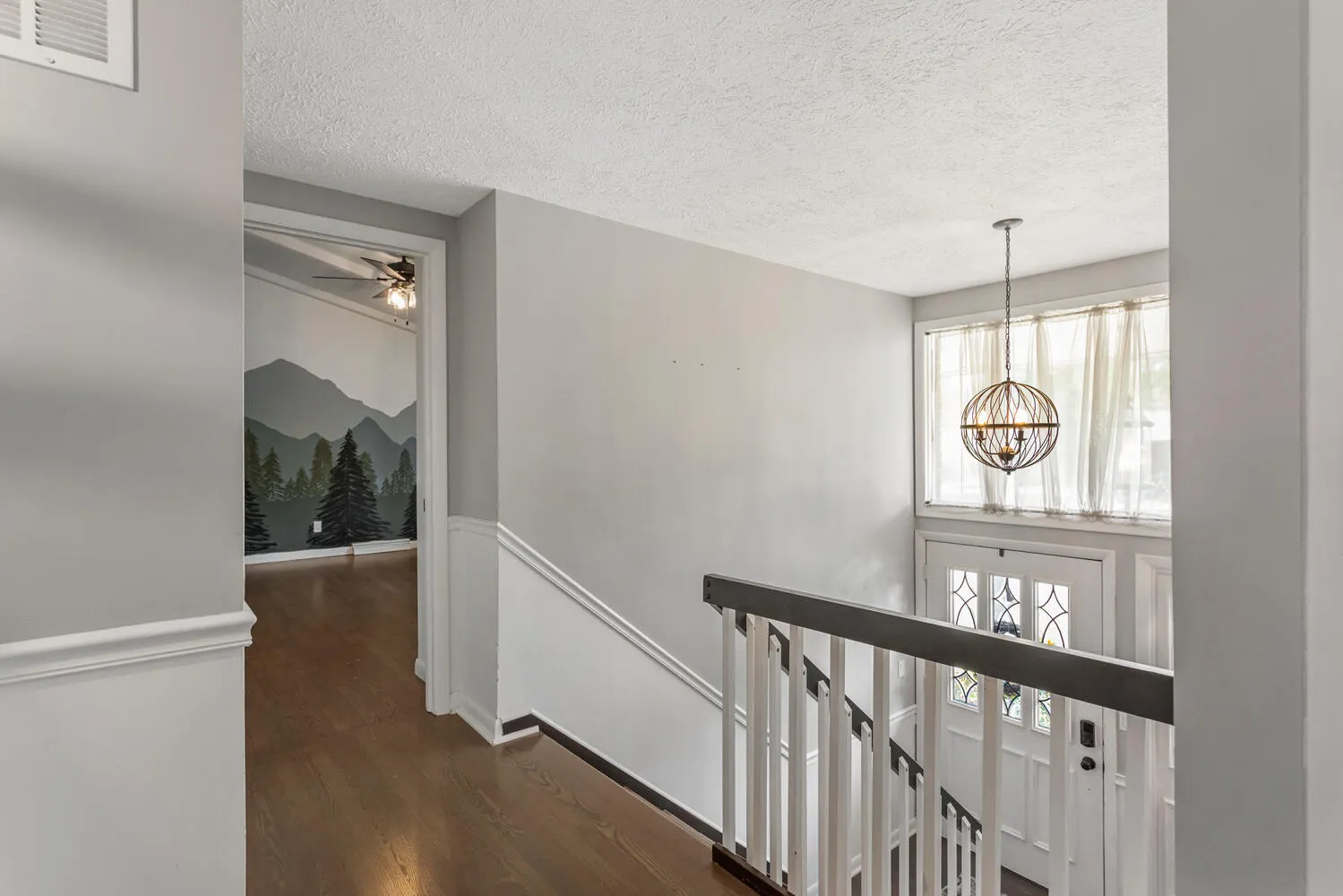 411 Crestwood Drive IL