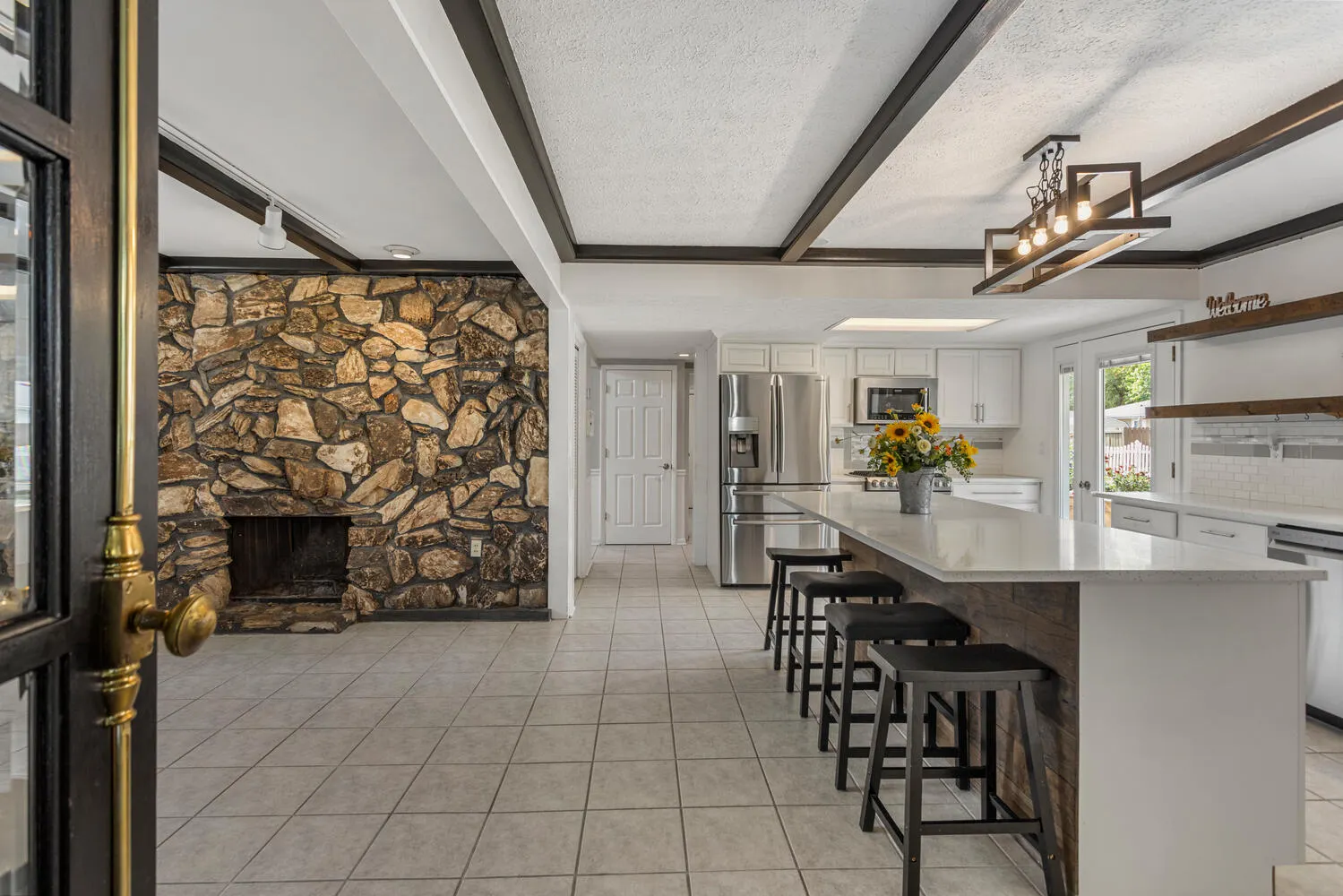 411 Crestwood Drive IL