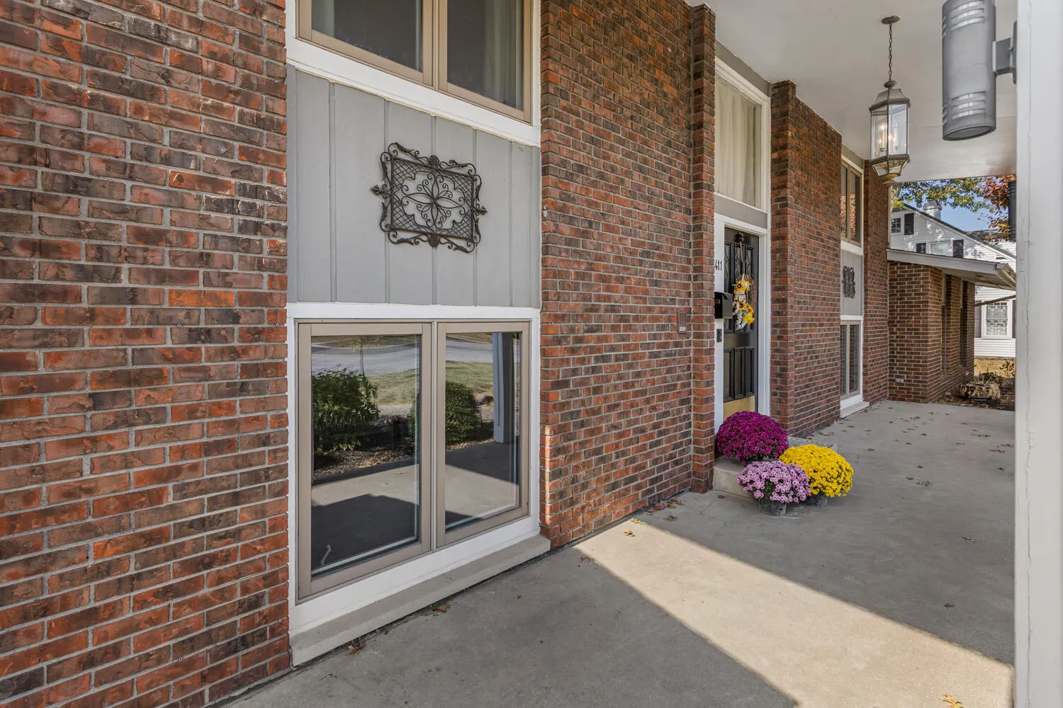 411 Crestwood Drive IL