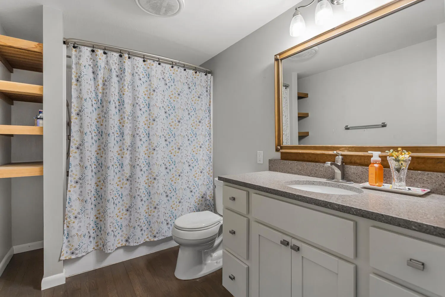 411 Crestwood Drive IL