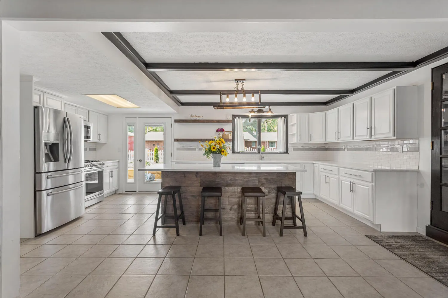 411 Crestwood Drive IL