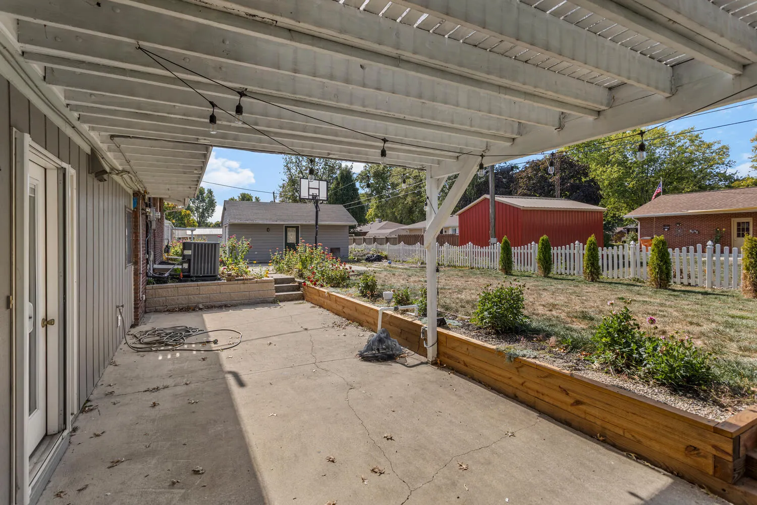 411 Crestwood Drive IL