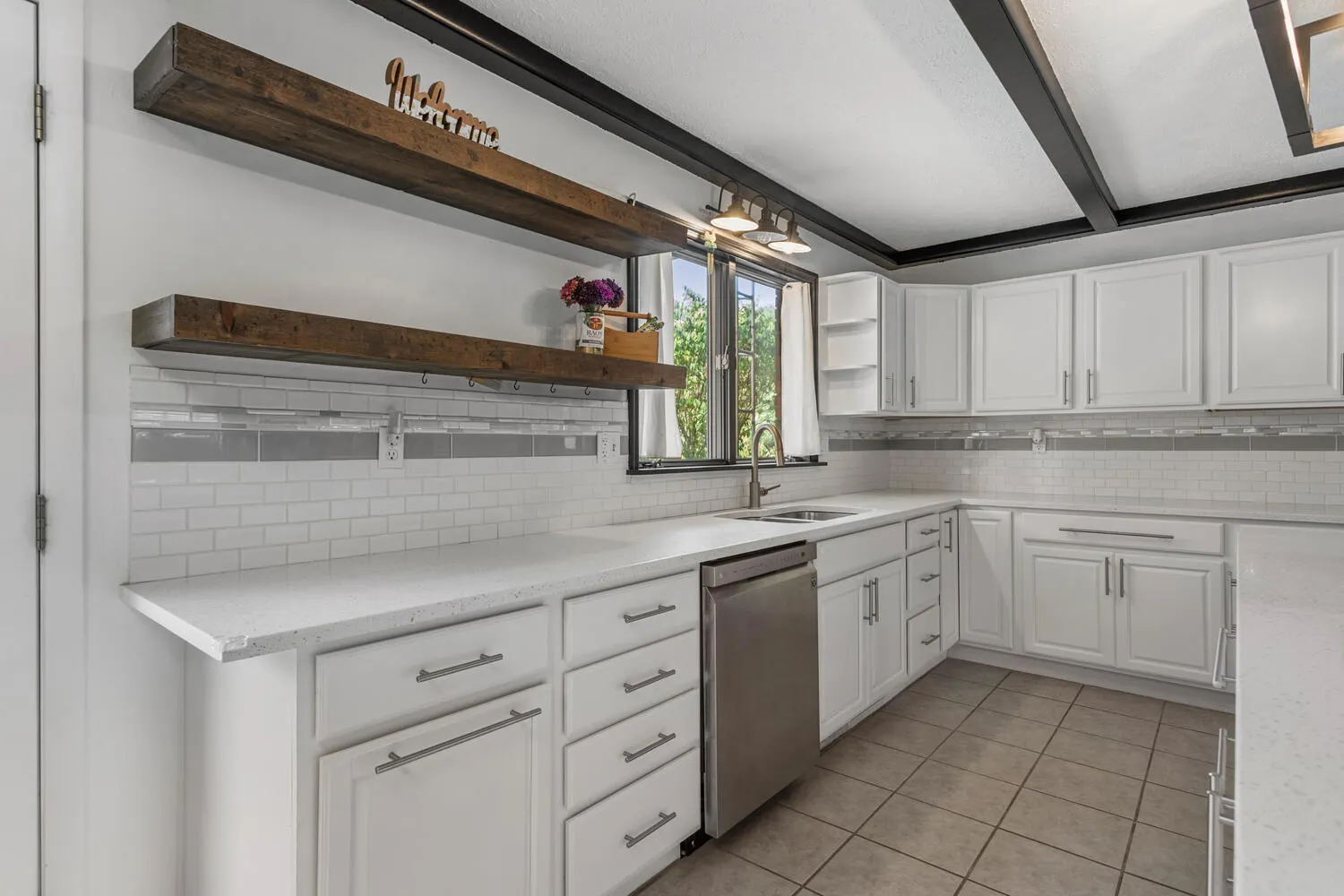 411 Crestwood Drive IL