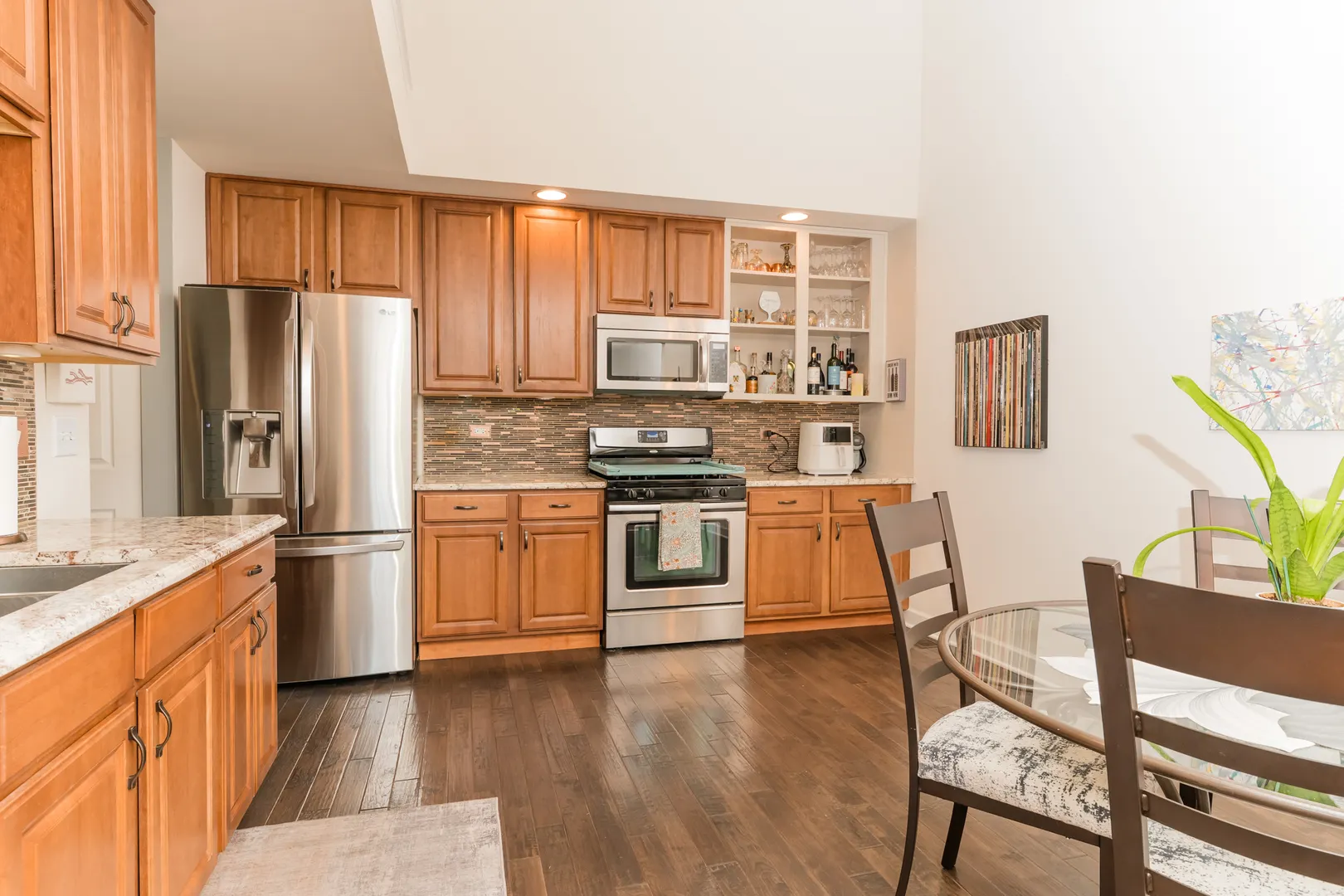 248 W Fairview Way 4 IL