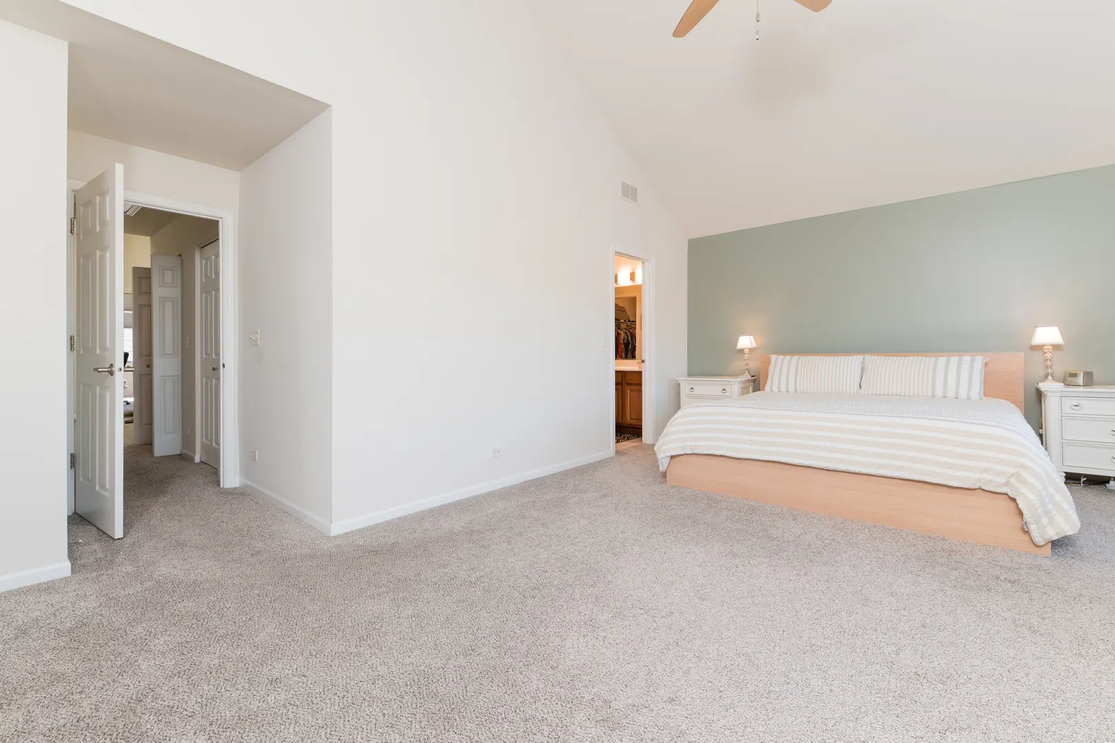248 W Fairview Way 4 IL