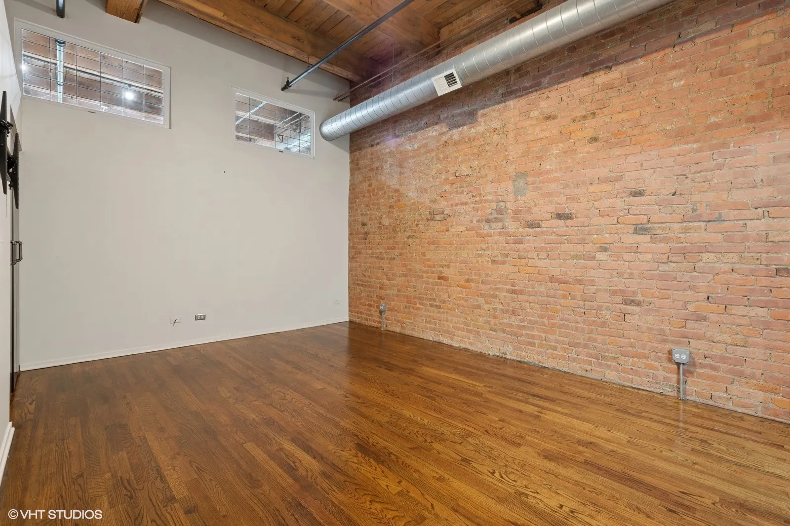 1243 S Wabash Avenue 302 IL