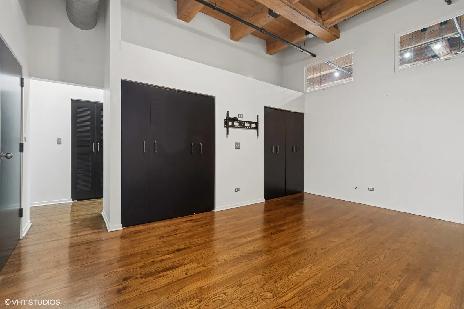 1243 S Wabash Avenue 302 IL