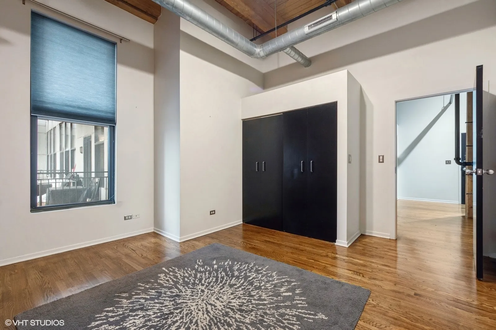 1243 S Wabash Avenue 302 IL