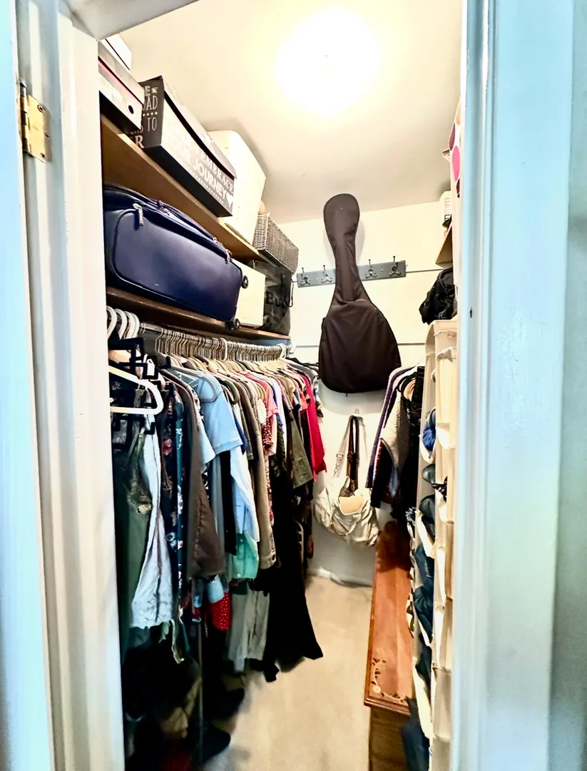 22 Waterbury Lane N1 IL