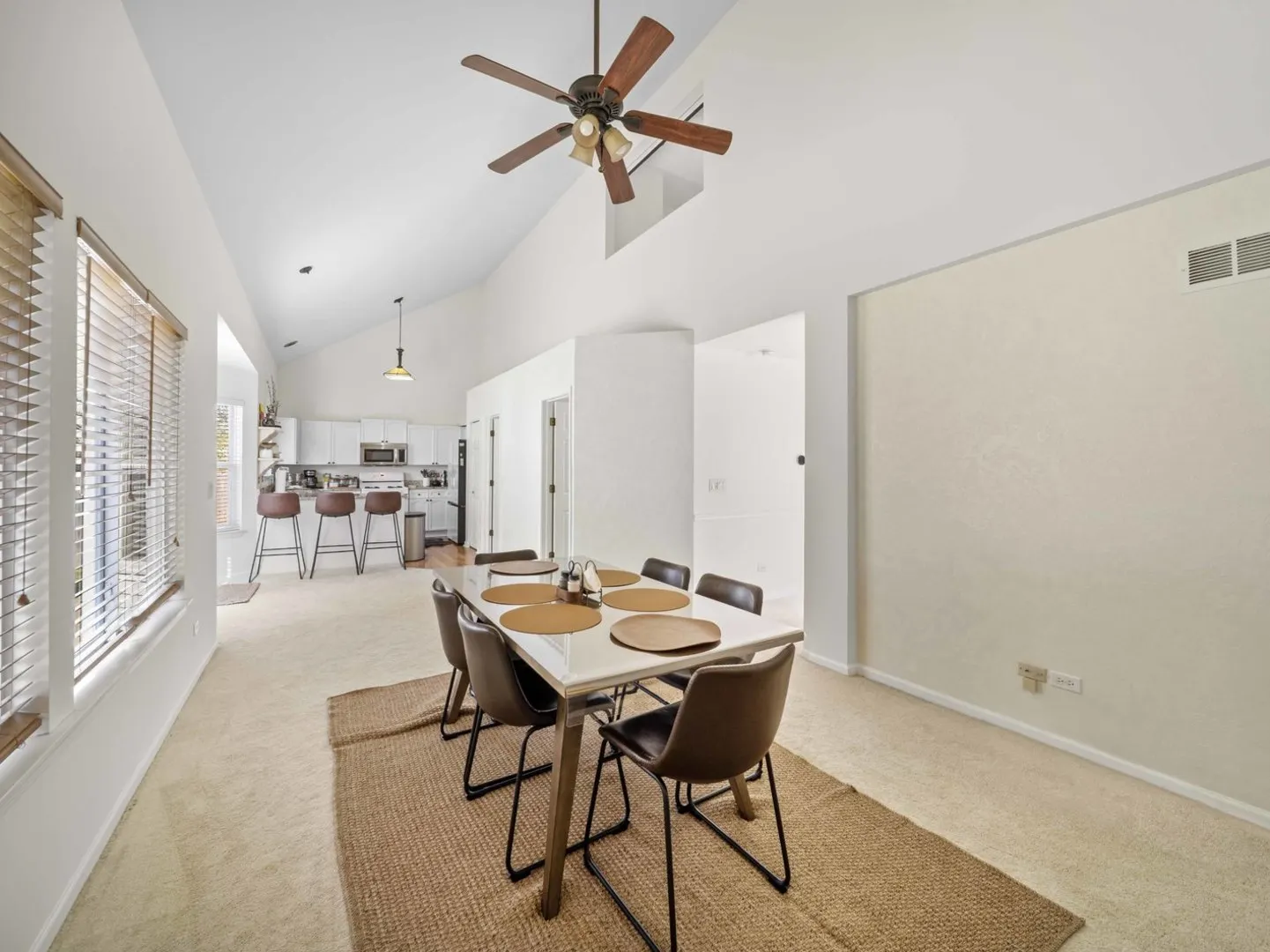 2521 WATERFORD Lane IL