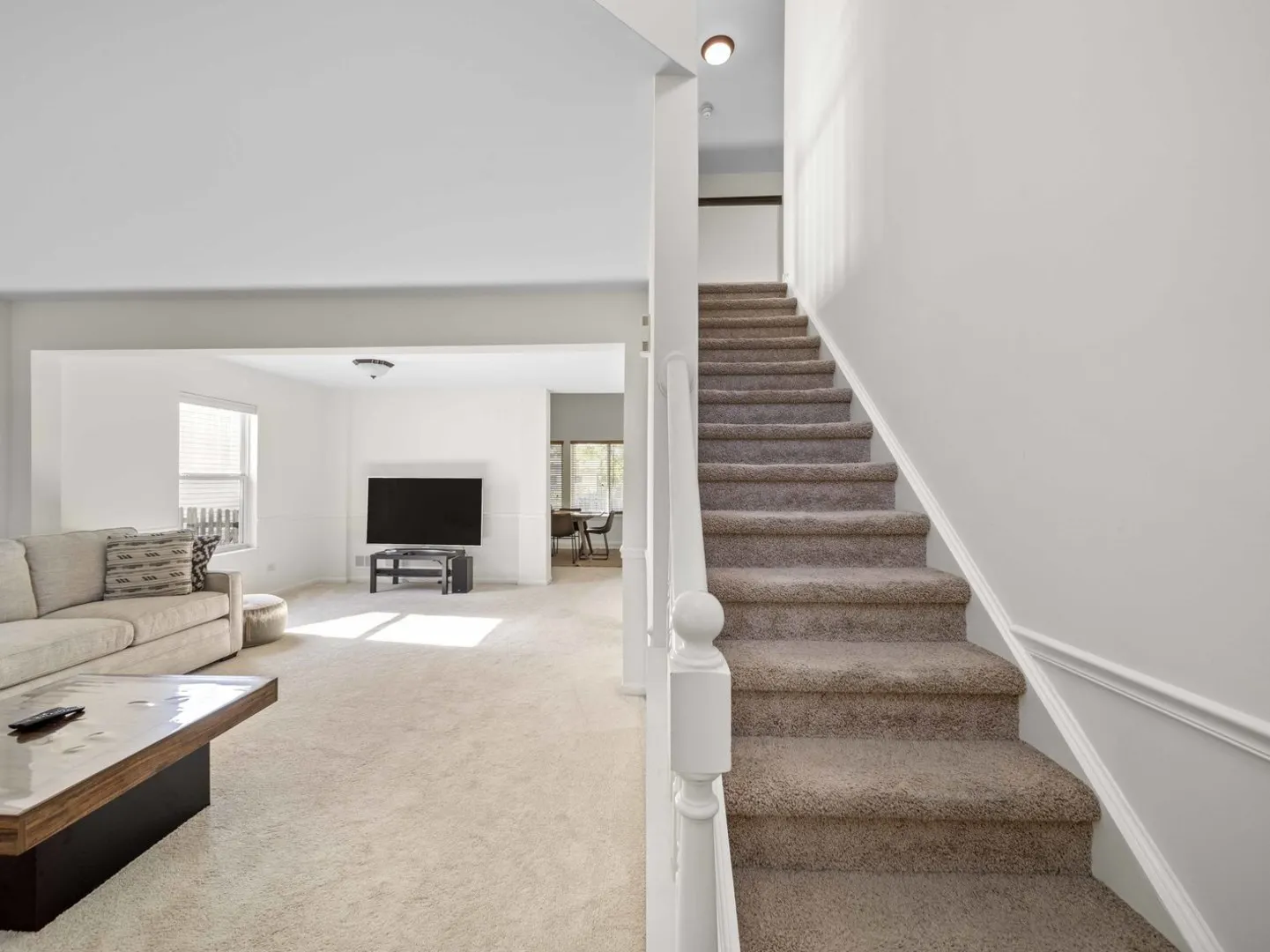 2521 WATERFORD Lane IL