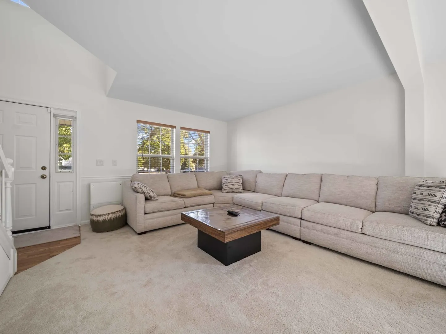 2521 WATERFORD Lane IL