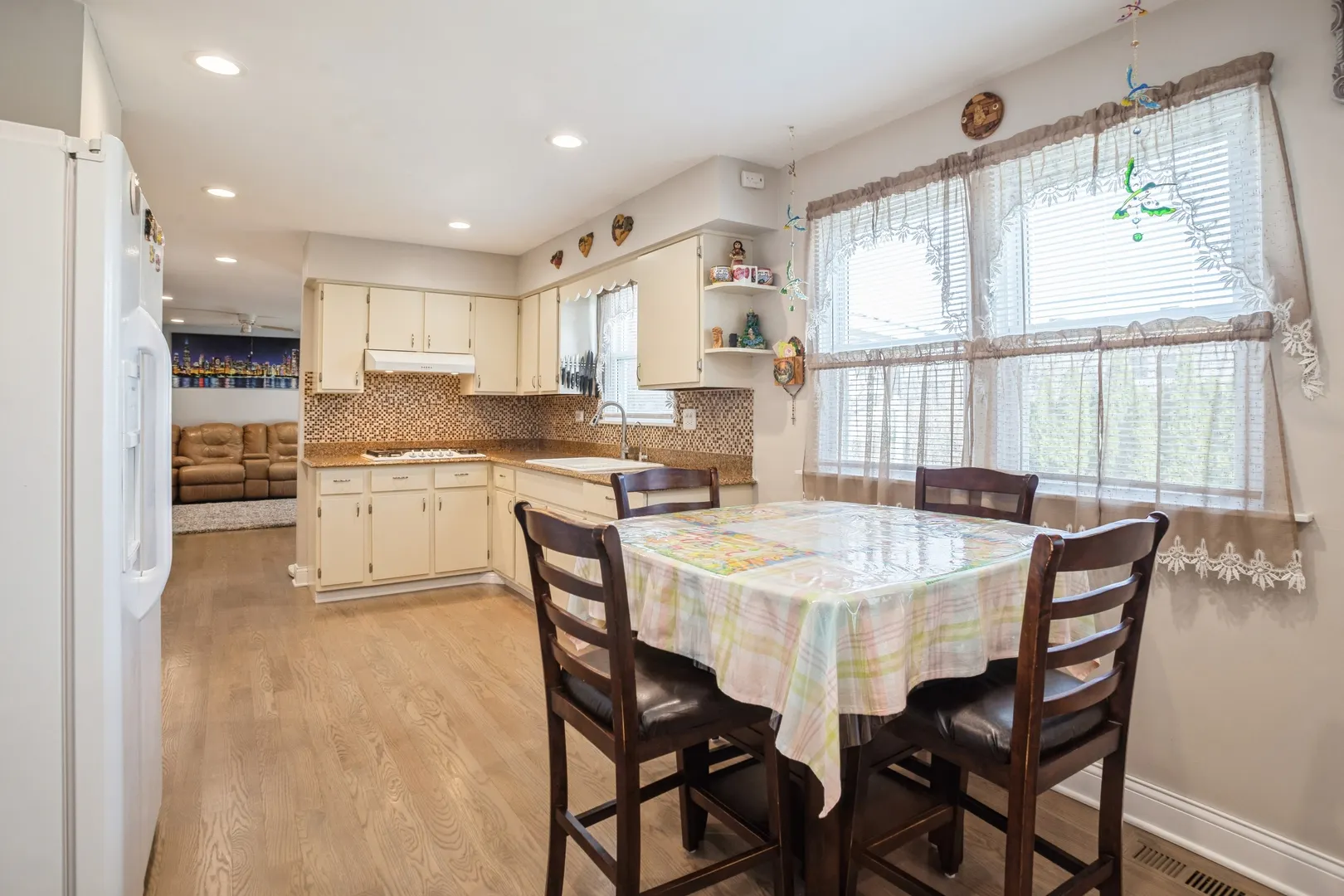1109 S Lavergne Drive IL