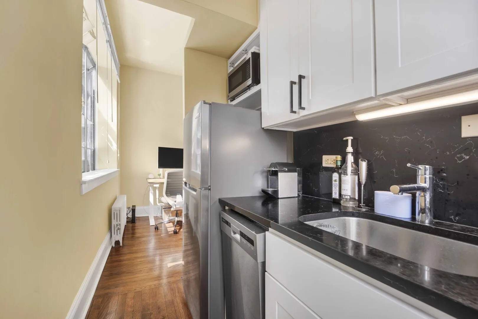 63 E Cedar Street 4B IL