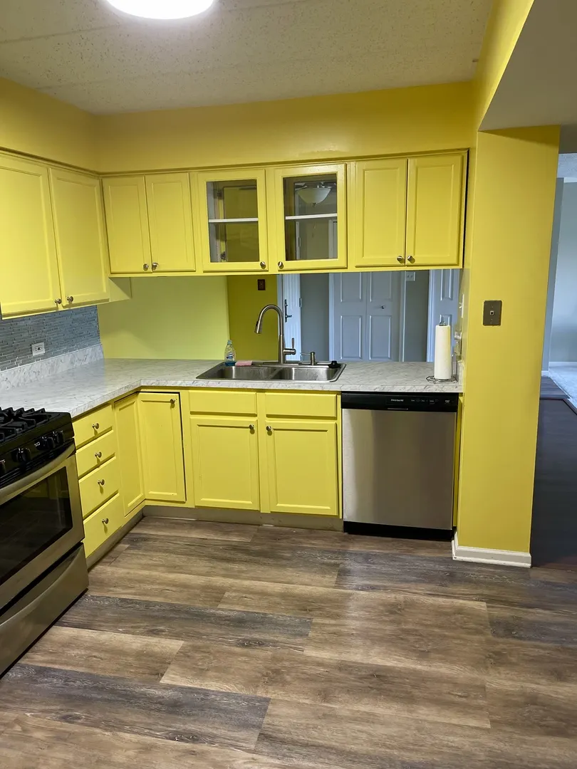 18600 Village West Drive 310 IL