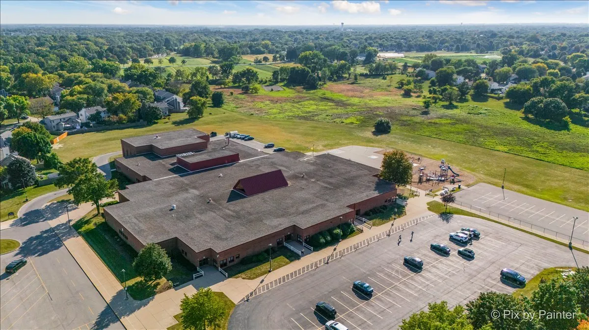 327 Danbury Drive IL
