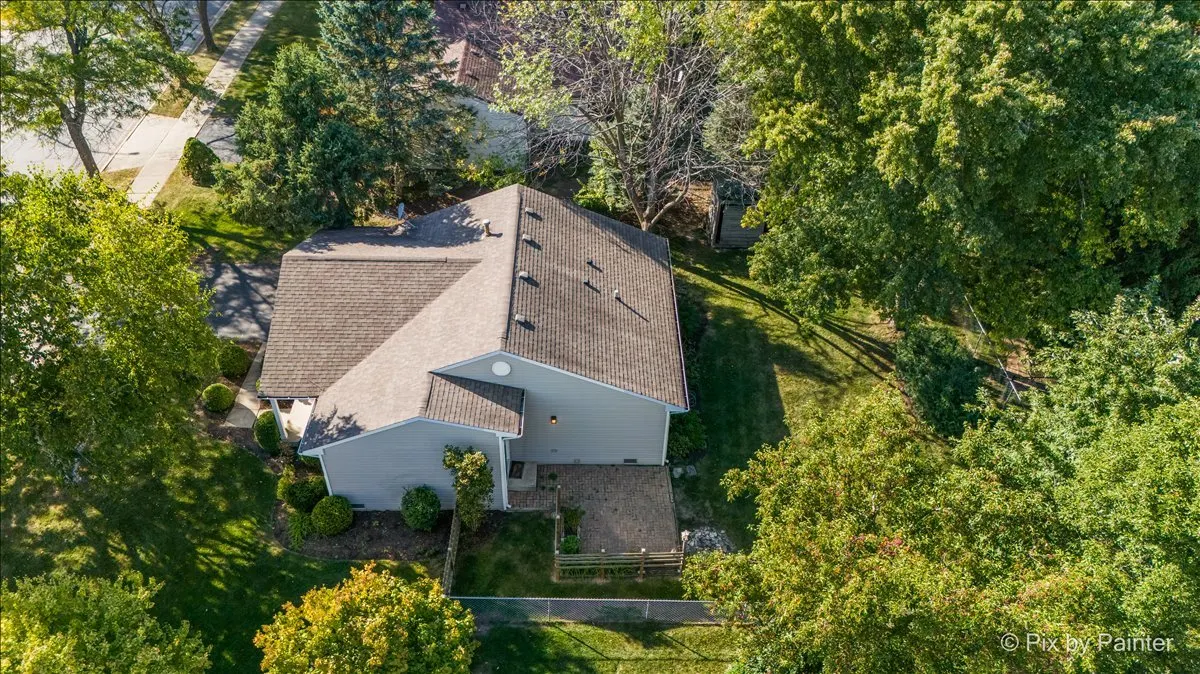 327 Danbury Drive IL