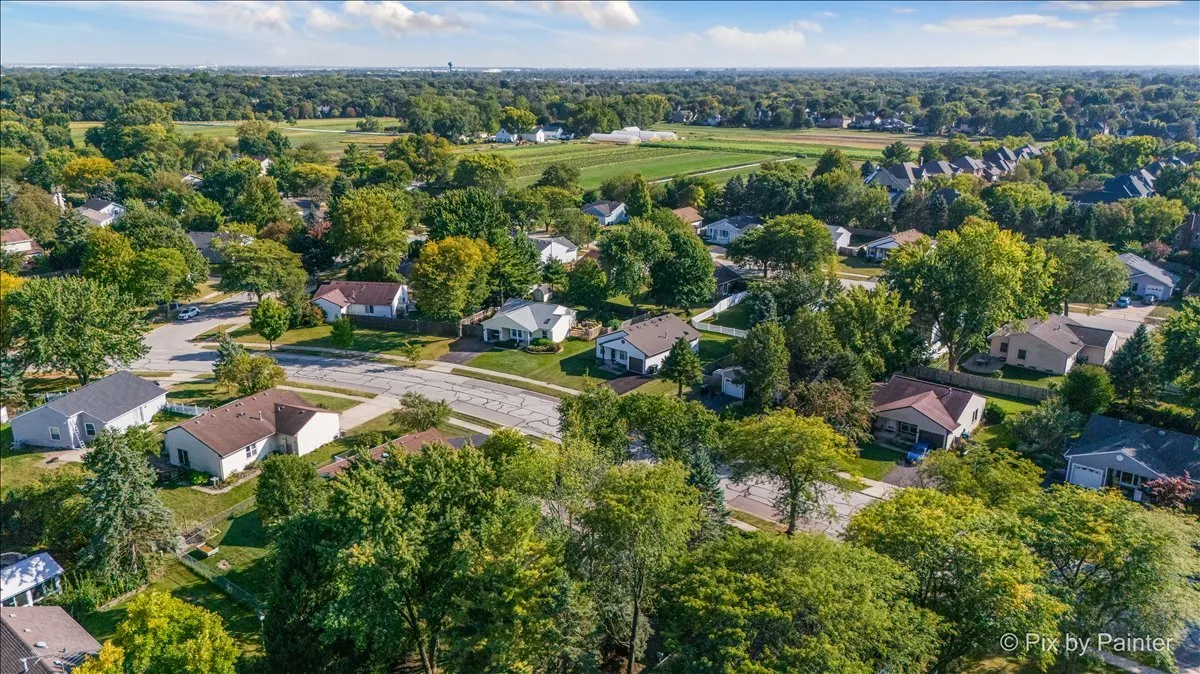 327 Danbury Drive IL