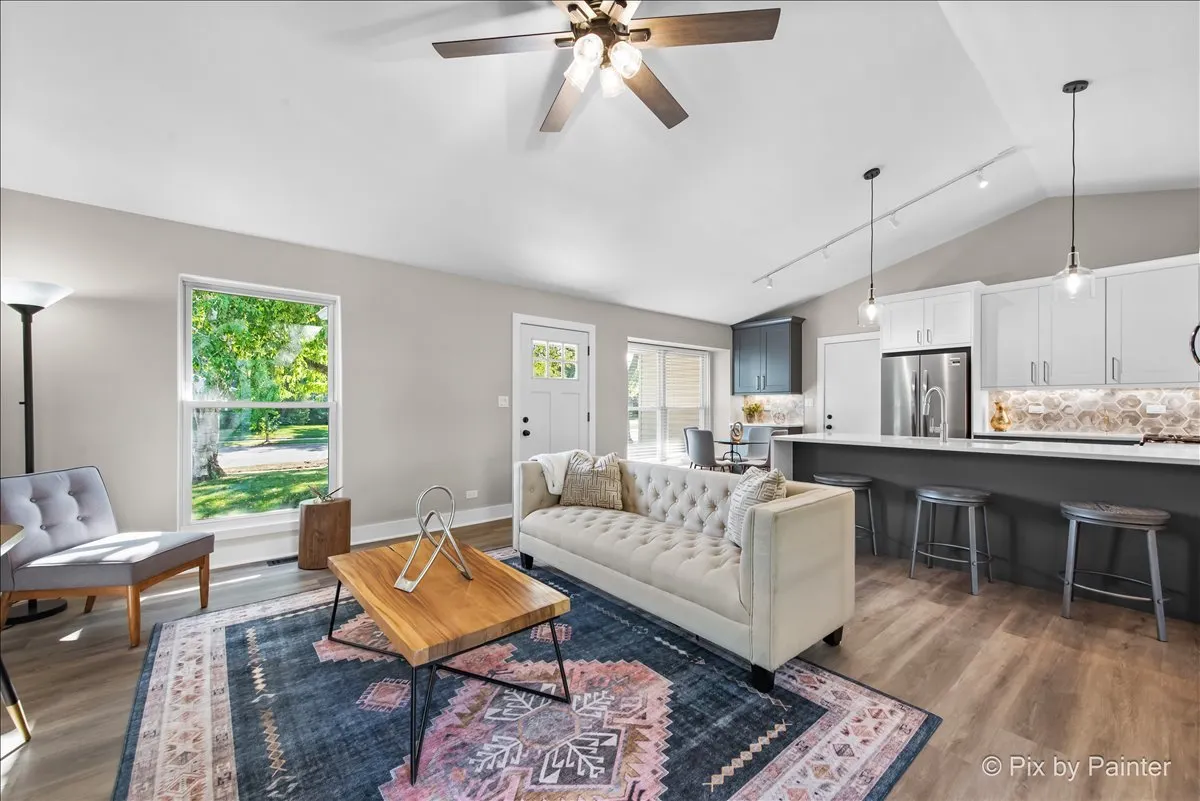327 Danbury Drive IL
