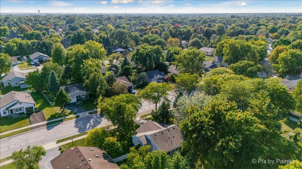 327 Danbury Drive IL
