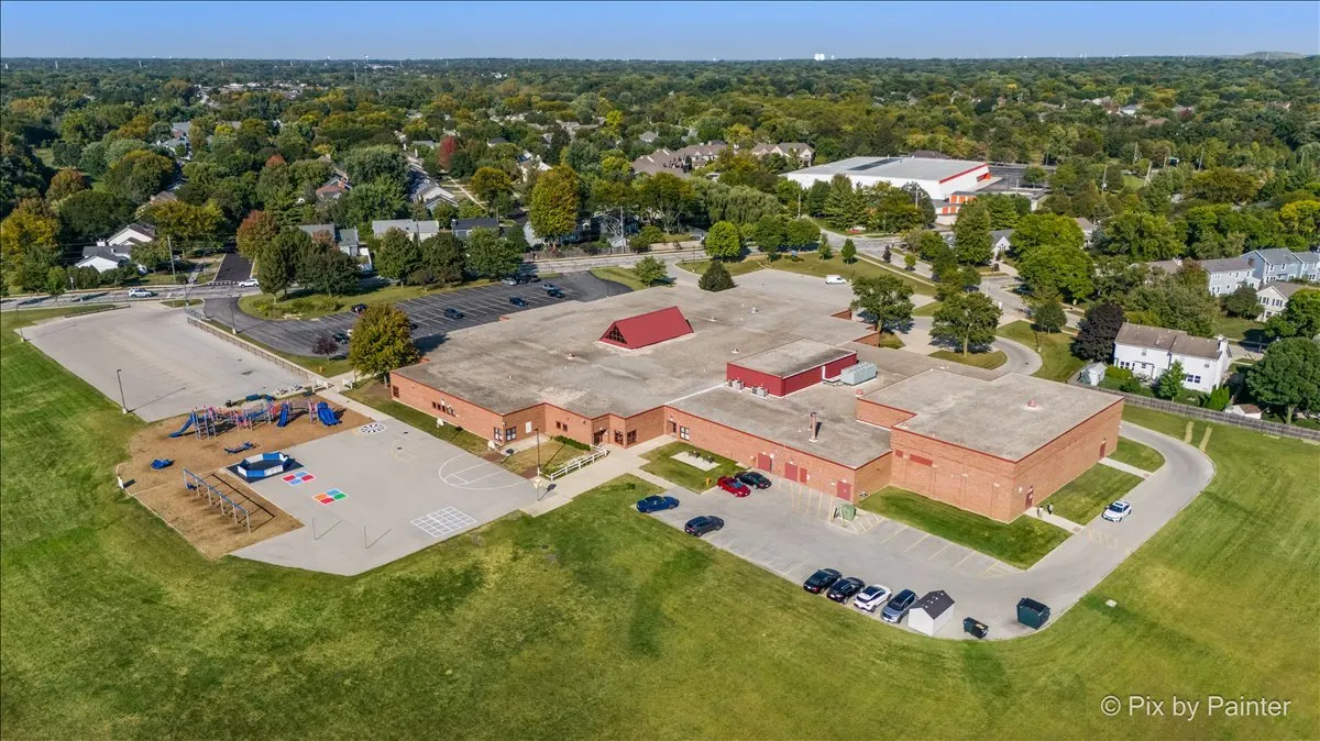 327 Danbury Drive IL