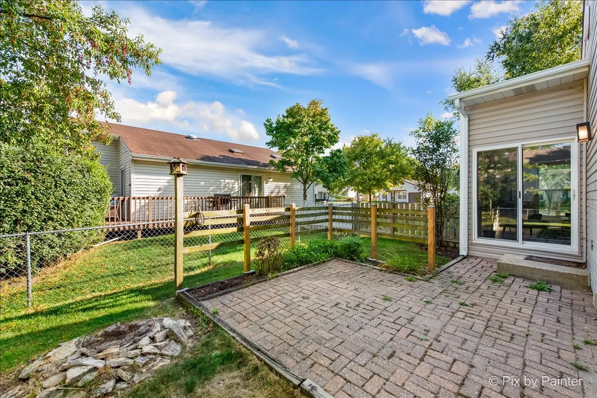 327 Danbury Drive IL