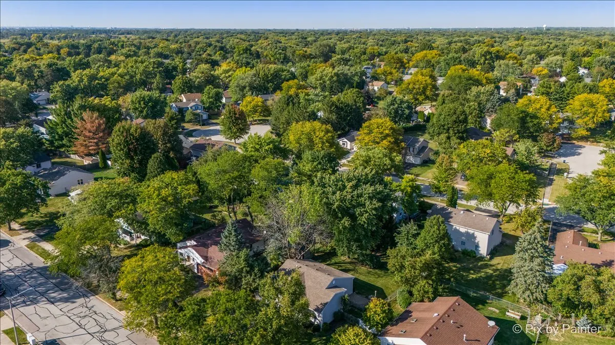 327 Danbury Drive IL