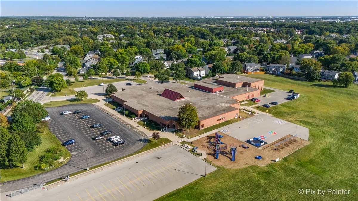 327 Danbury Drive IL
