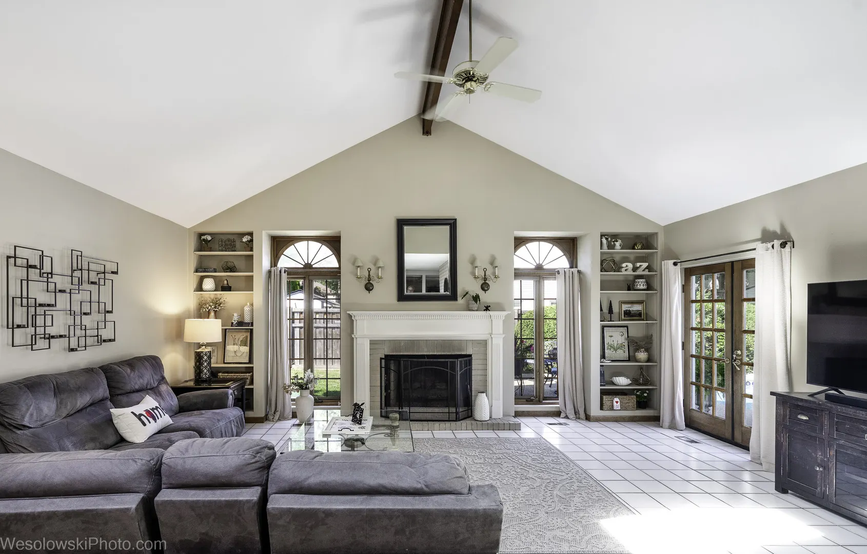 1622 E Greenwood Drive IL