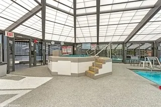 5415 N Sheridan Road 4805 IL
