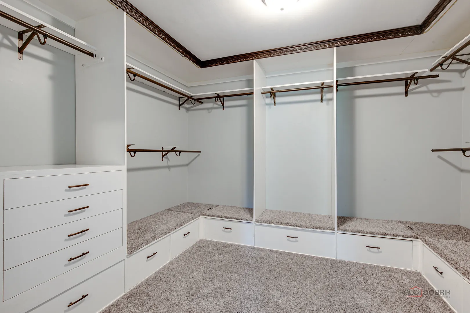 2208 SANCTUARY Court IL
