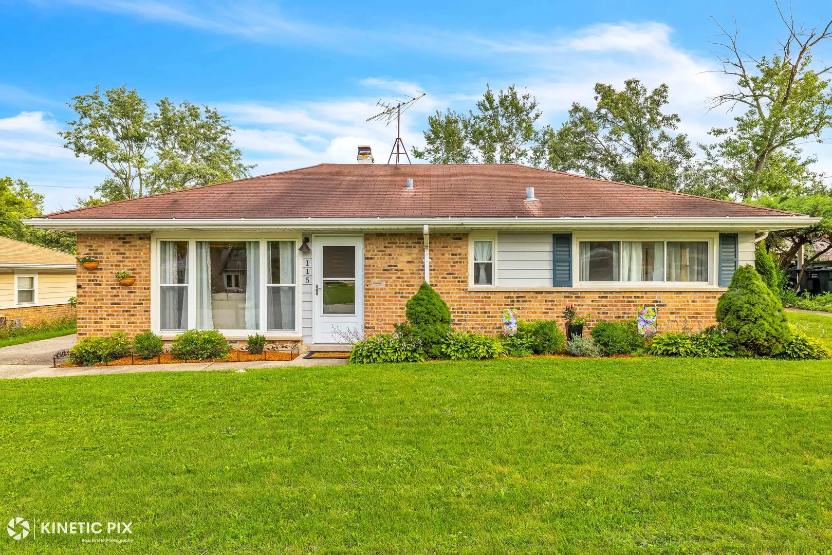 115 Shabbona Drive IL