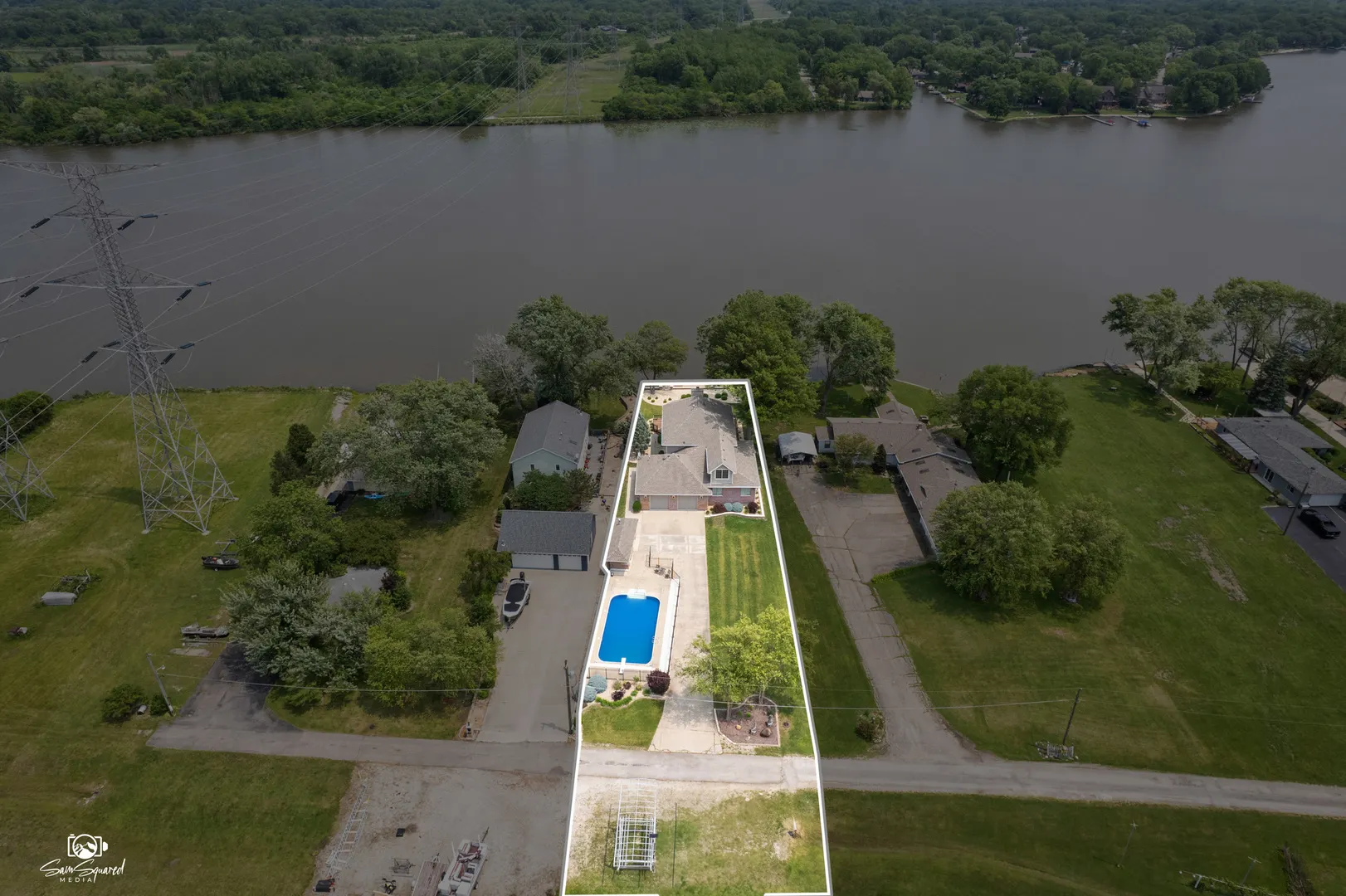 8043 Tamarack Lane IL
