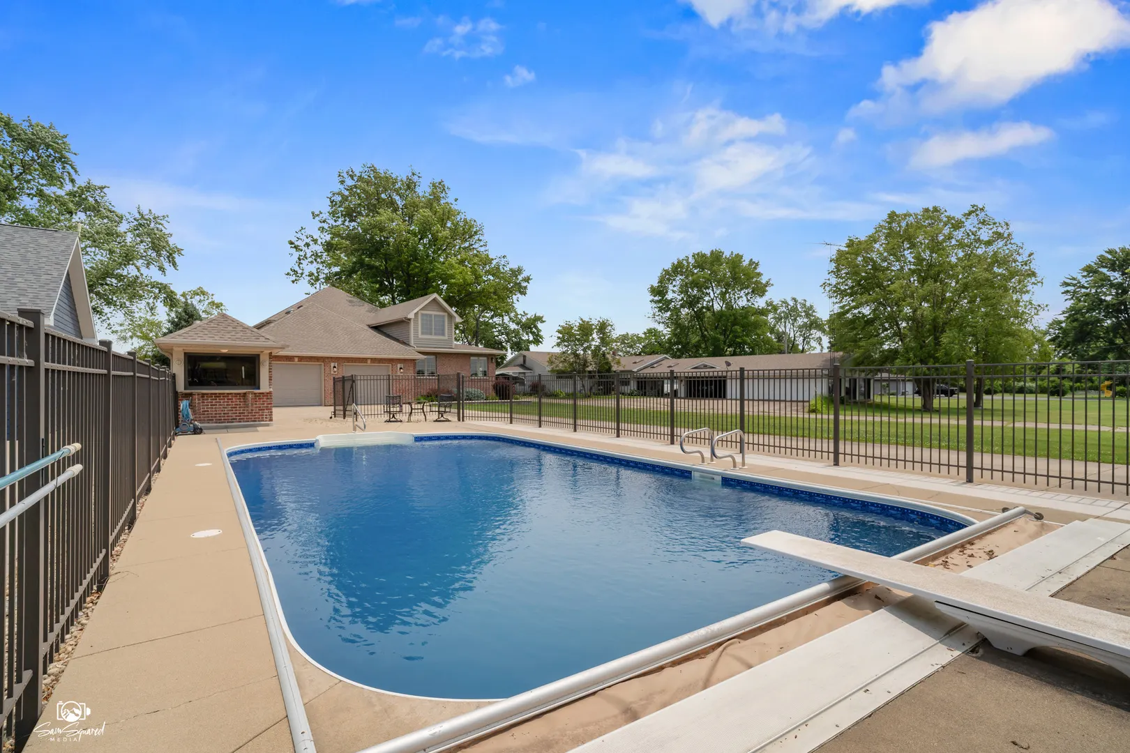 8043 Tamarack Lane IL