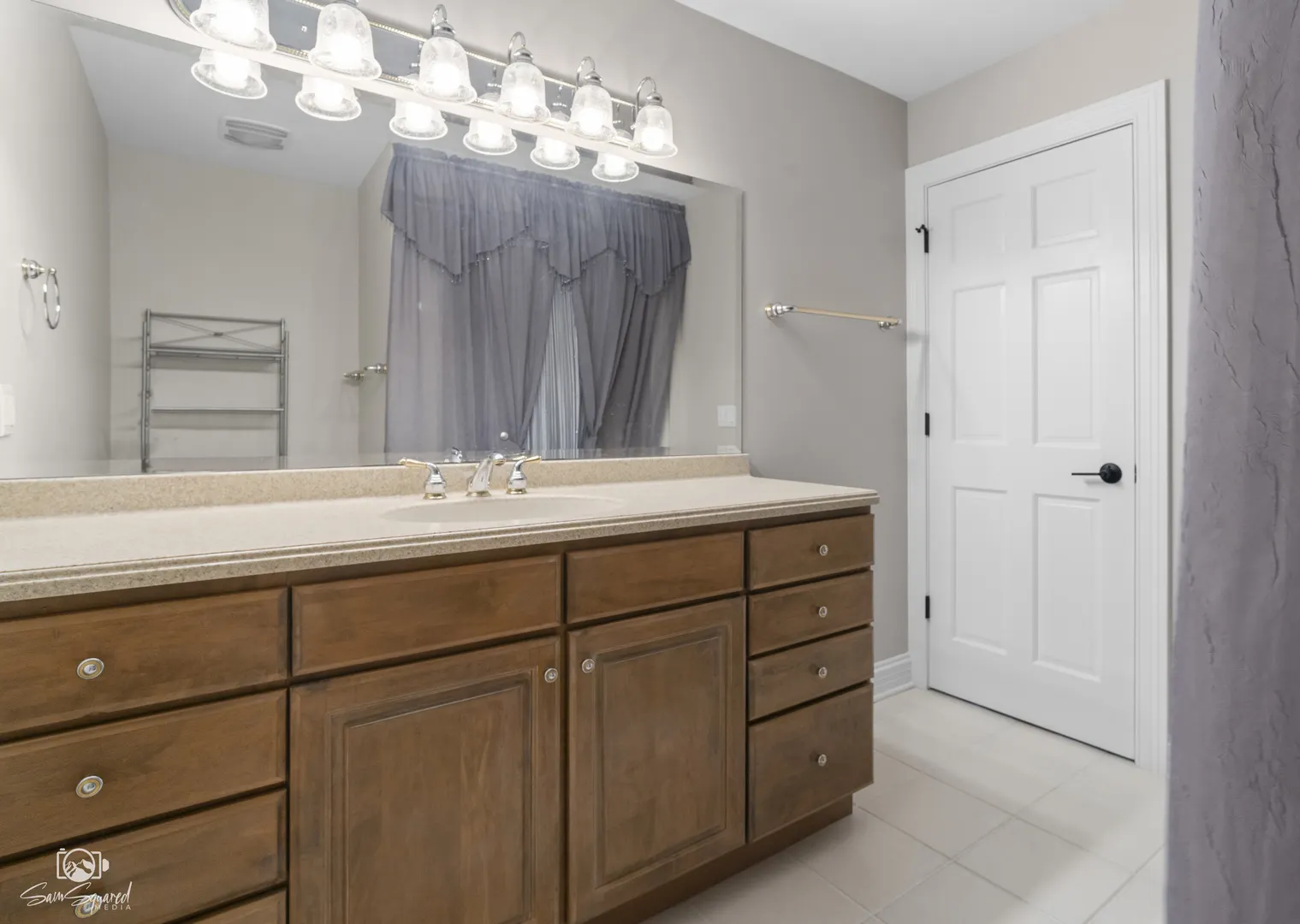 8043 Tamarack Lane IL