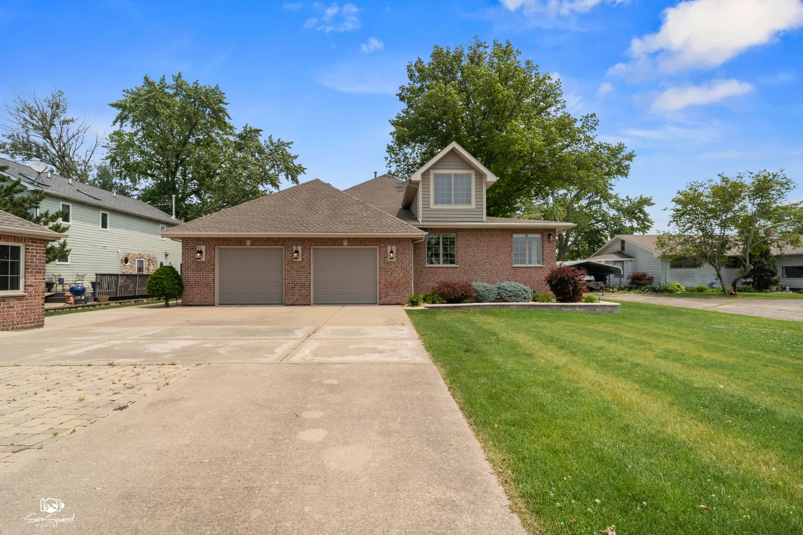 8043 Tamarack Lane IL