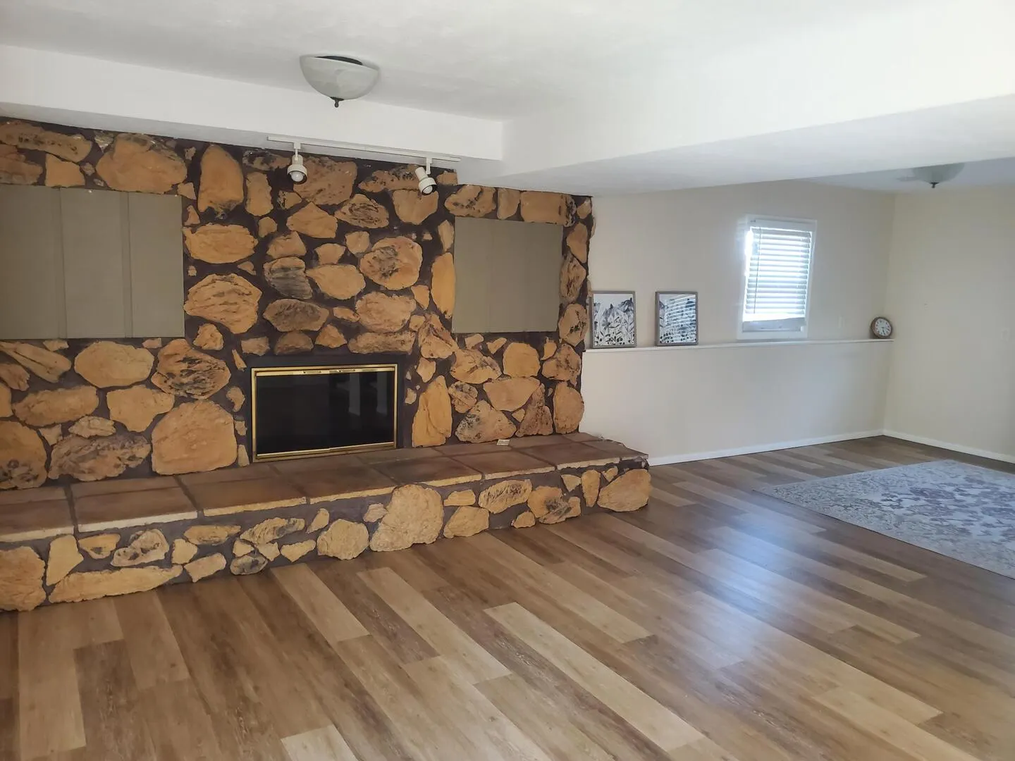 23 Kenfield Circle IL