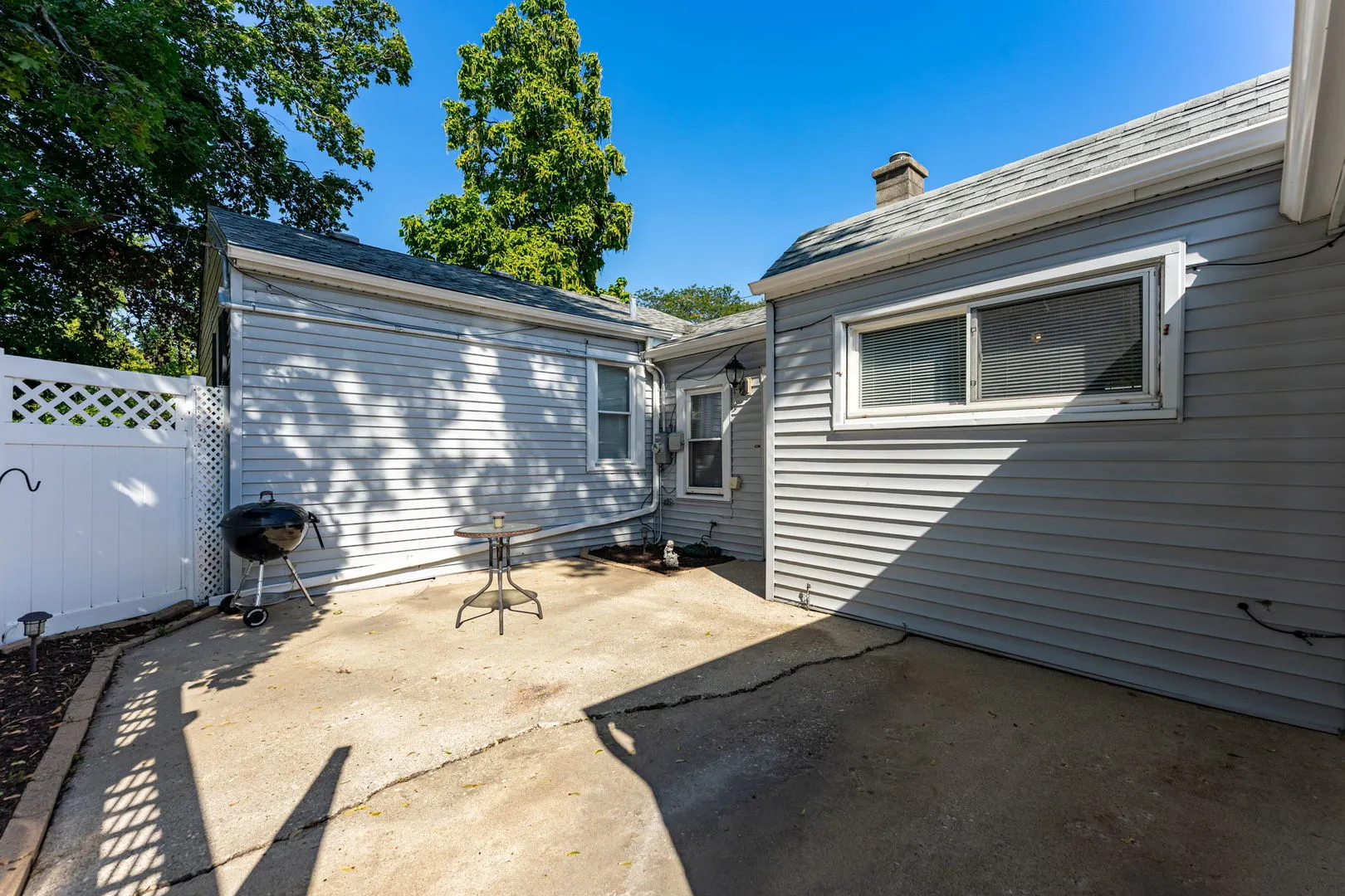 901 E Babcock Avenue IL