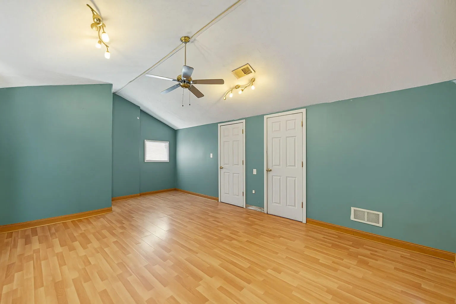 901 E Babcock Avenue IL