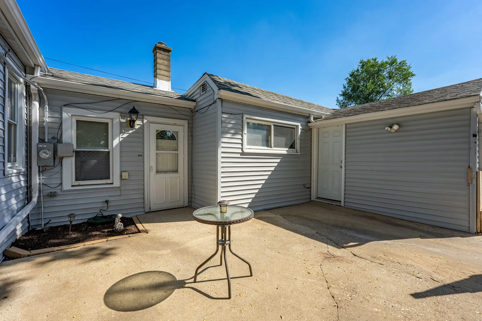 901 E Babcock Avenue IL
