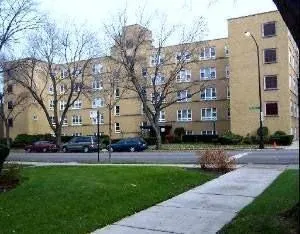 5335 N CALIFORNIA Avenue 504 IL